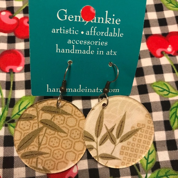 Tiki Style Earrings - Picture 1 of 3